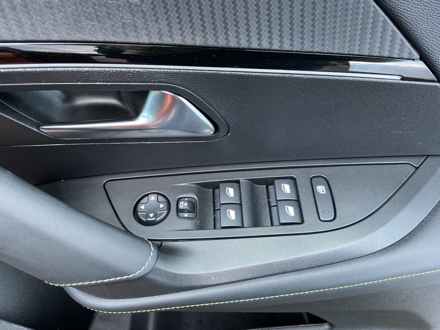 Used Peugeot 2008 2022 for sale - 76752413: Photo 18