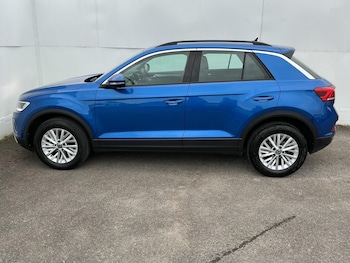 Used Volkswagen T-Roc 2022 for sale - 77939875: Photo