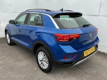 Used Volkswagen T-Roc 2022 for sale - 77939875: Photo