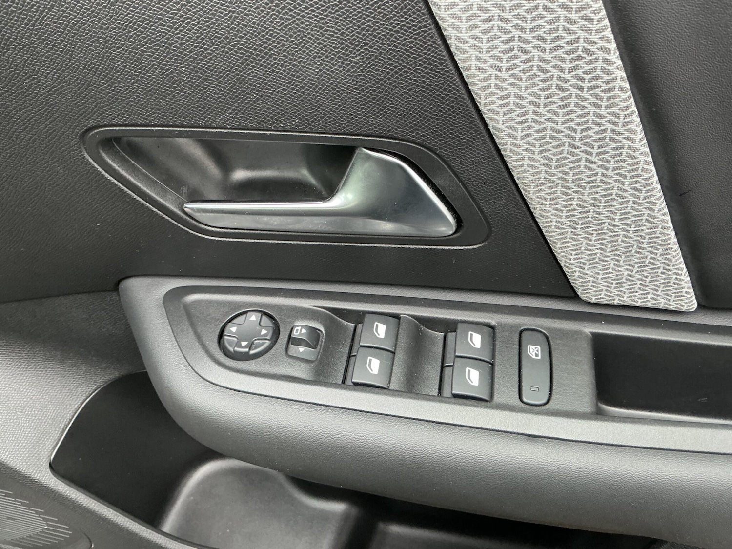 Used Citroen C4 2022 for sale - 76284391: Photo 18