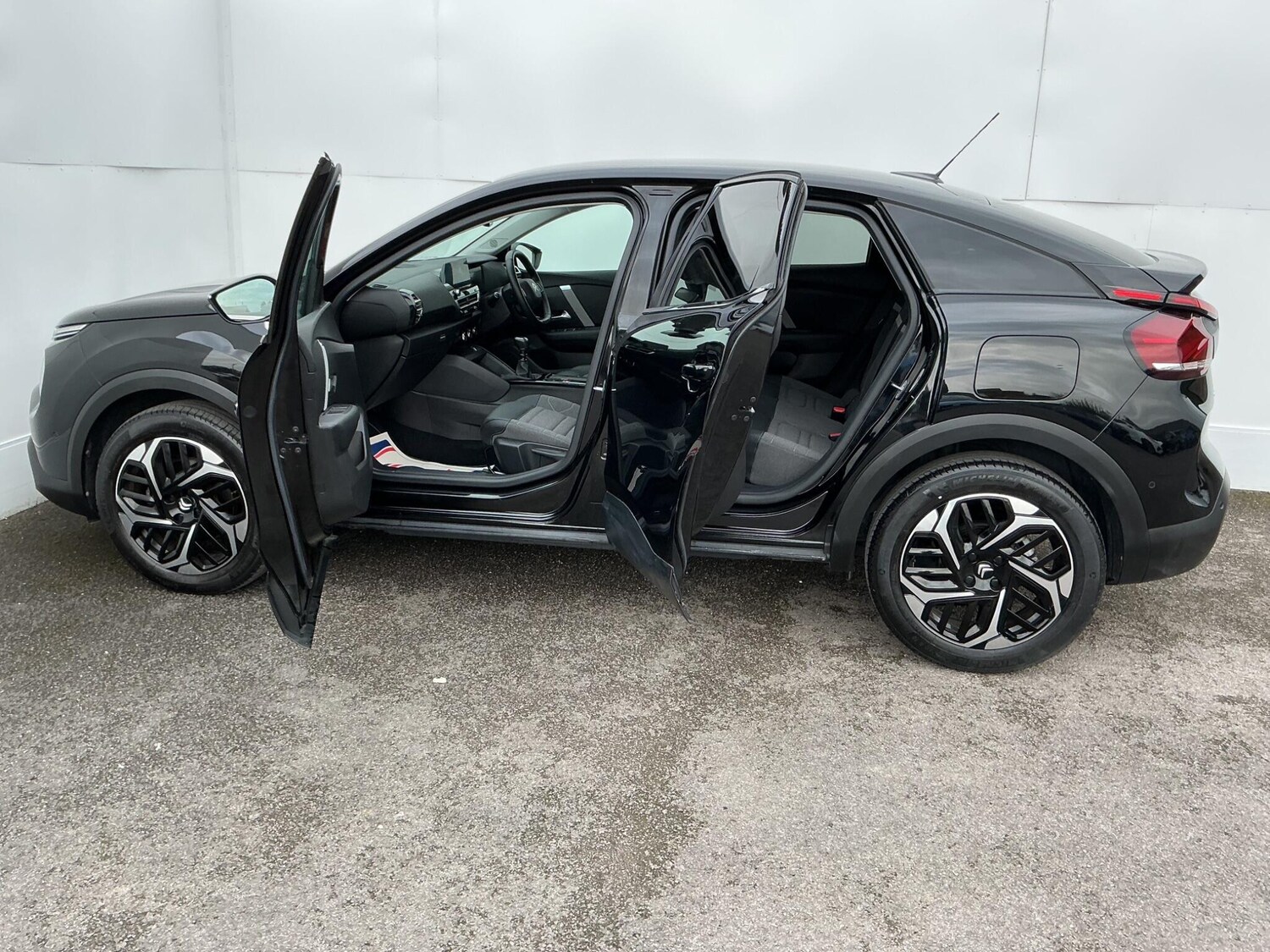 Used Citroen C4 2022 for sale - 76284391: Photo 24