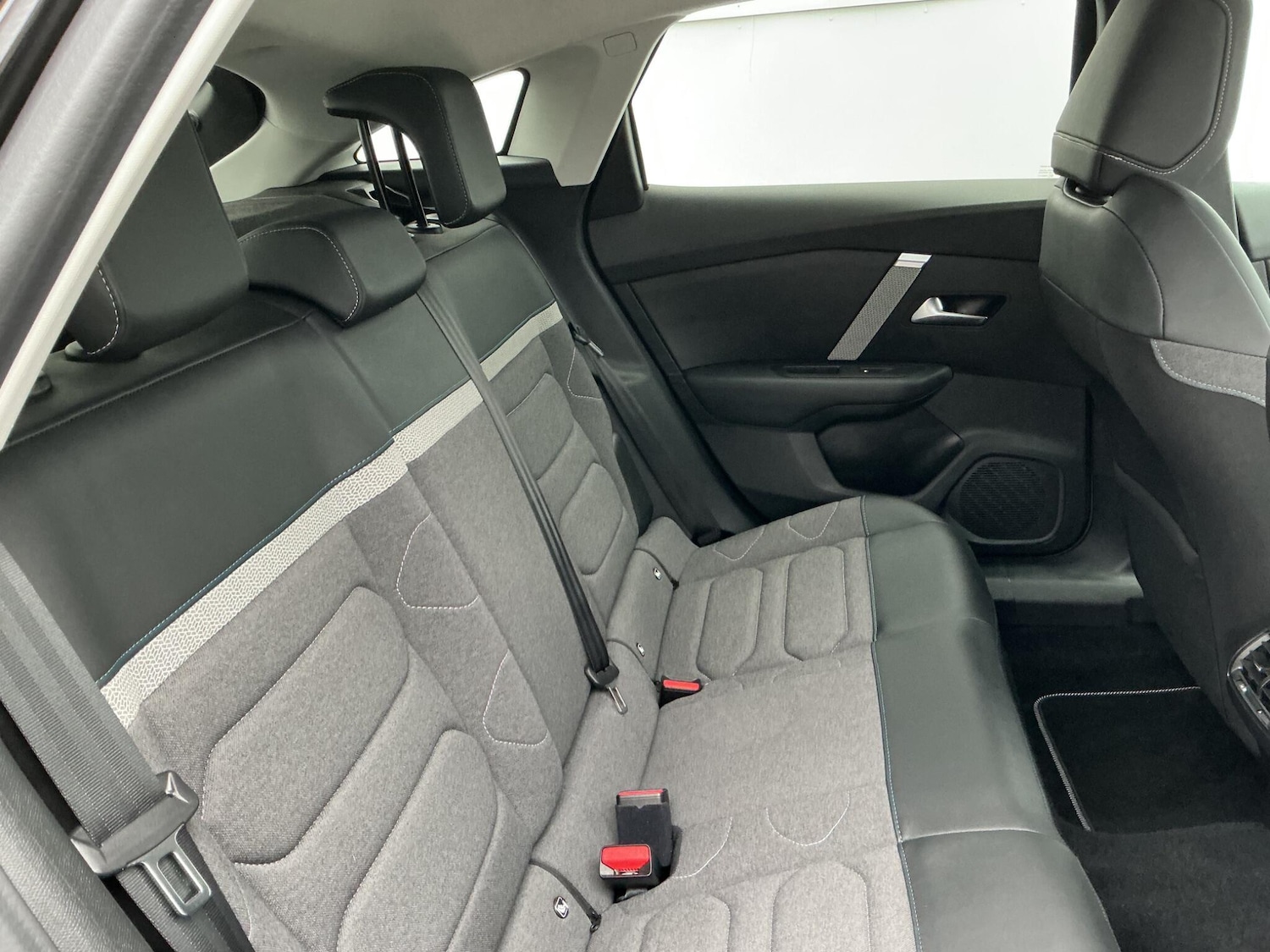 Used Citroen C4 2022 for sale - 76284391: Photo 8