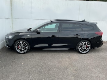 Used Ford Focus 2022 for sale - 76549282: Photo