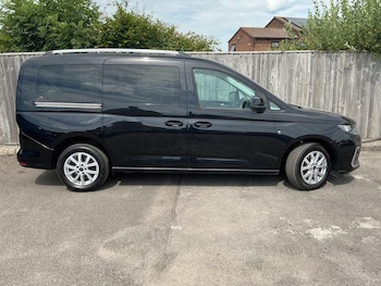 Used Ford Grand Tourneo Connect 2023 for sale - 79033567: Photo