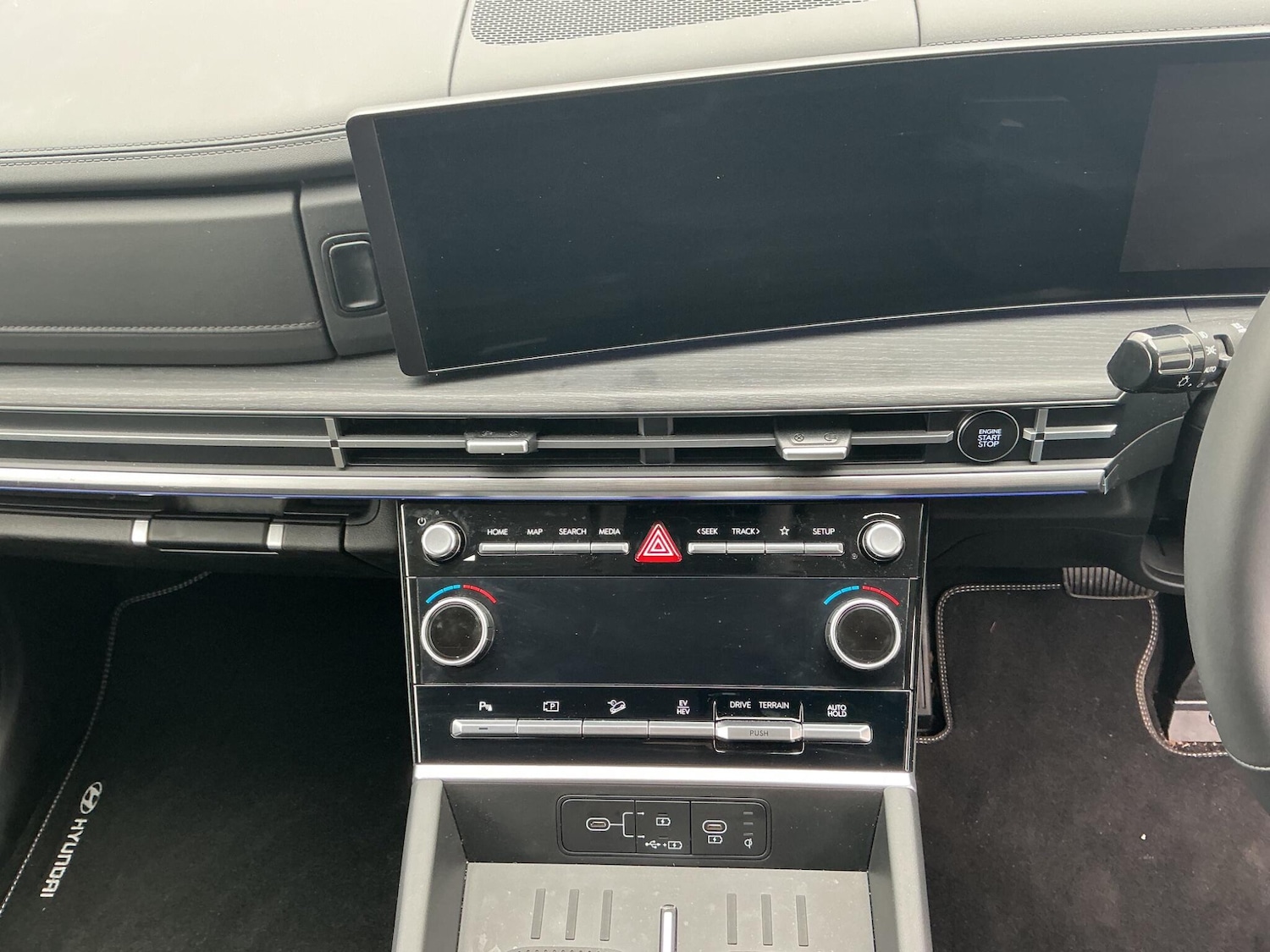 Used Hyundai Santa Fe 2025 for sale - 78204012: Photo 11