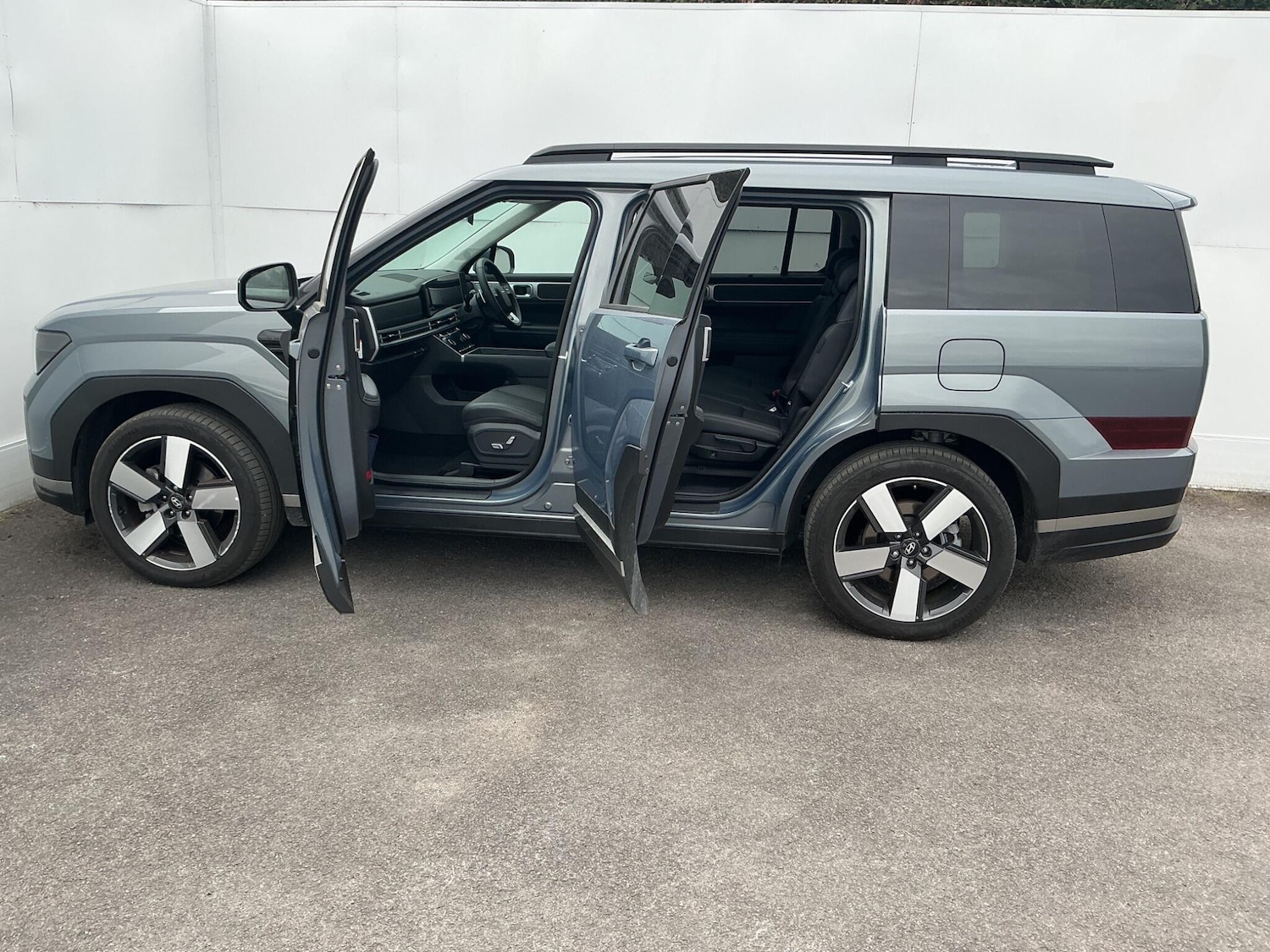 Used Hyundai Santa Fe 2025 for sale - 78204012: Photo 25