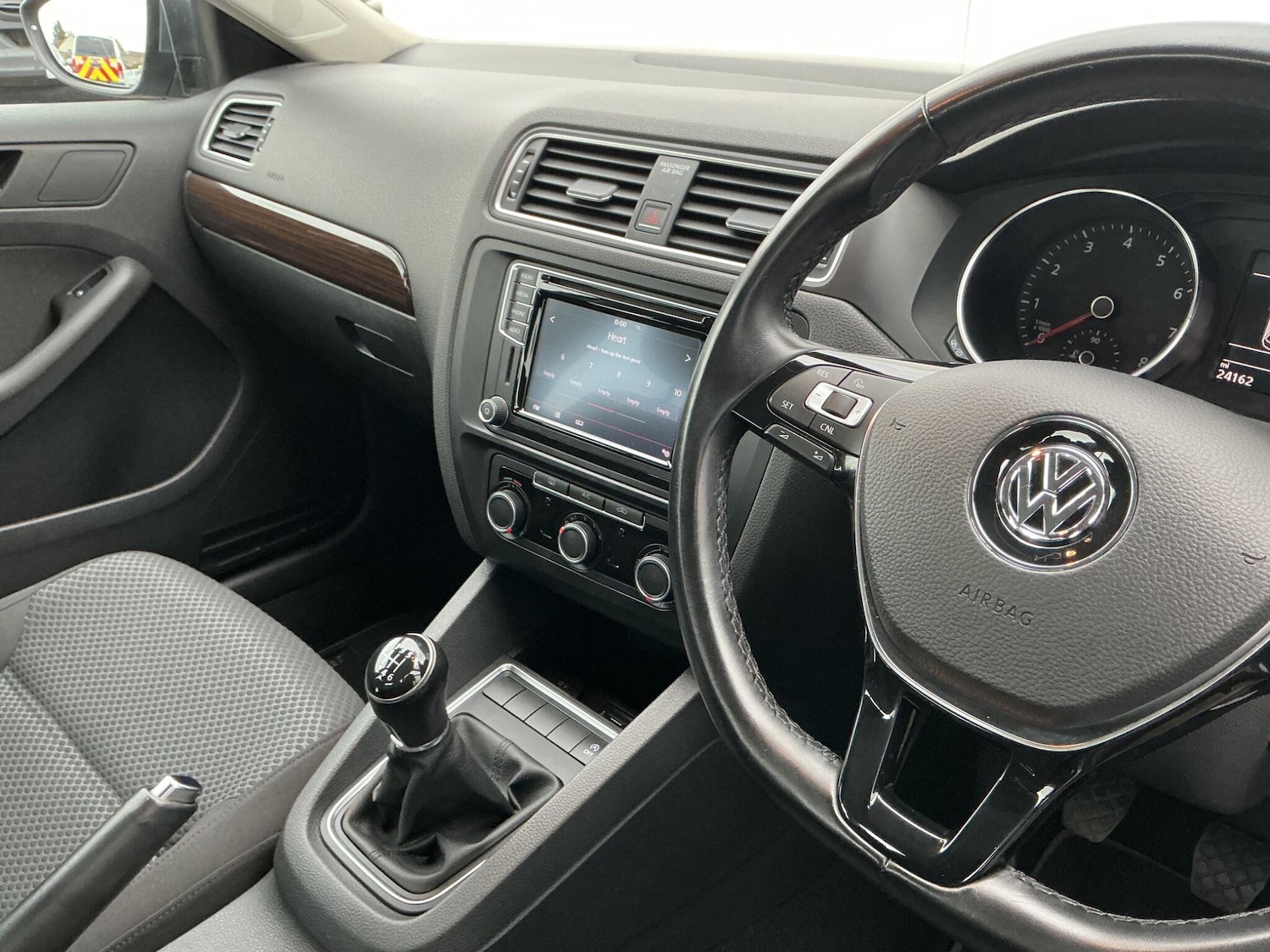 Used Volkswagen Jetta 2016 for sale - 76270357: Photo 12