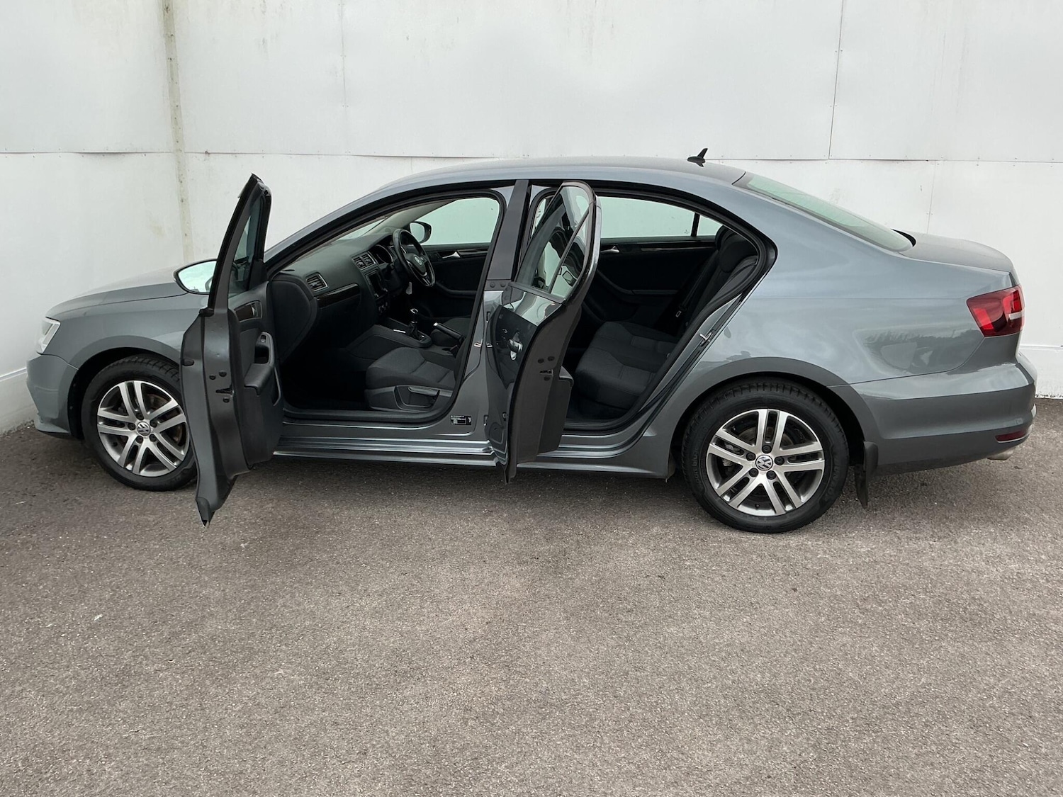 Used Volkswagen Jetta 2016 for sale - 76270357: Photo 22