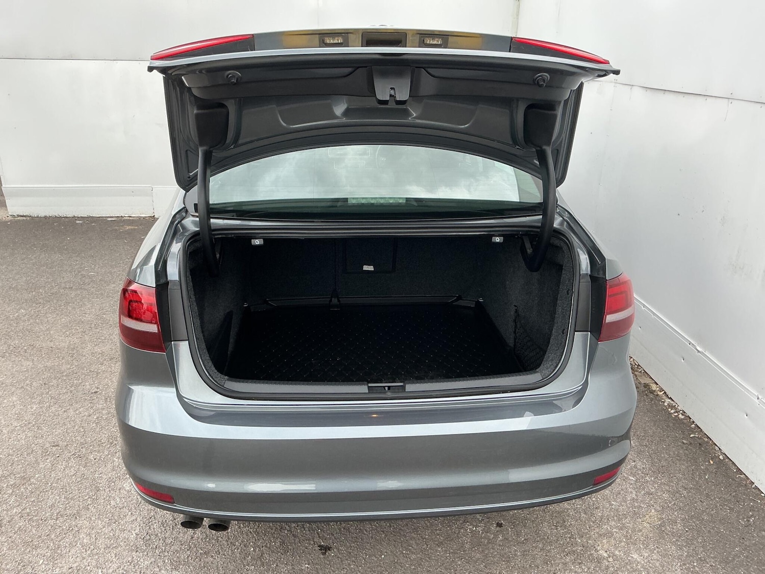 Used Volkswagen Jetta 2016 for sale - 76270357: Photo 24