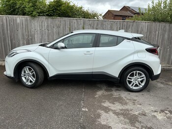 Used Toyota C-HR 2023 for sale - 78822468: Photo