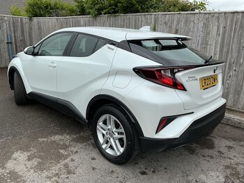 Used Toyota C-HR 2023 for sale - 78822468: Photo