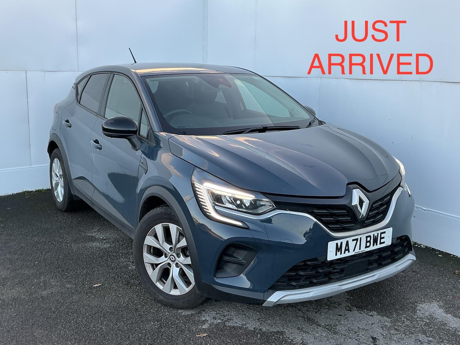 Used Renault Captur 2021 for sale - 76898467: Photo 1