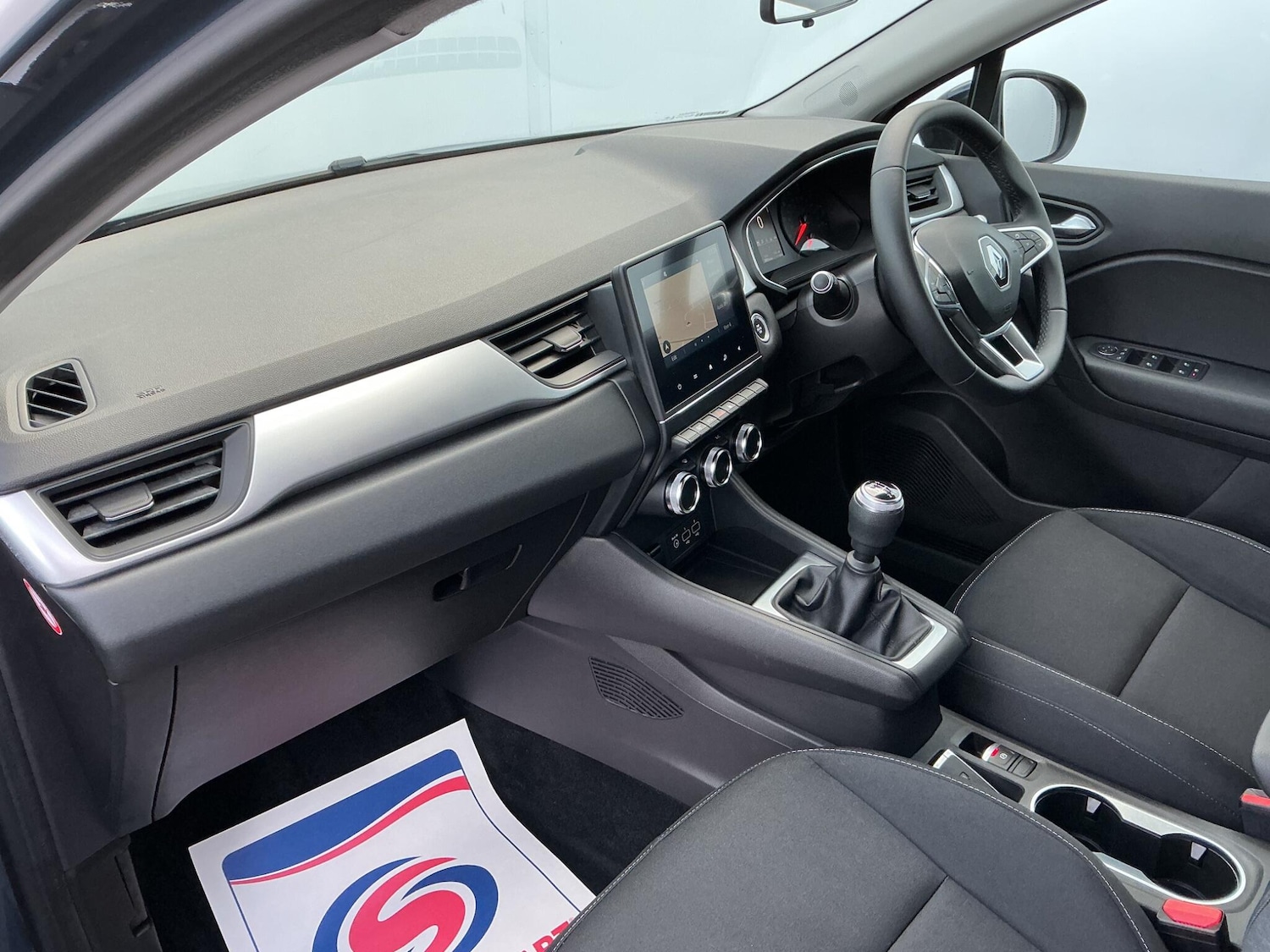 Used Renault Captur 2021 for sale - 76898467: Photo 23