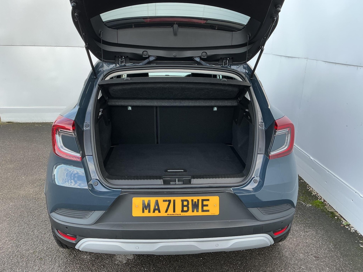 Used Renault Captur 2021 for sale - 76898467: Photo 27