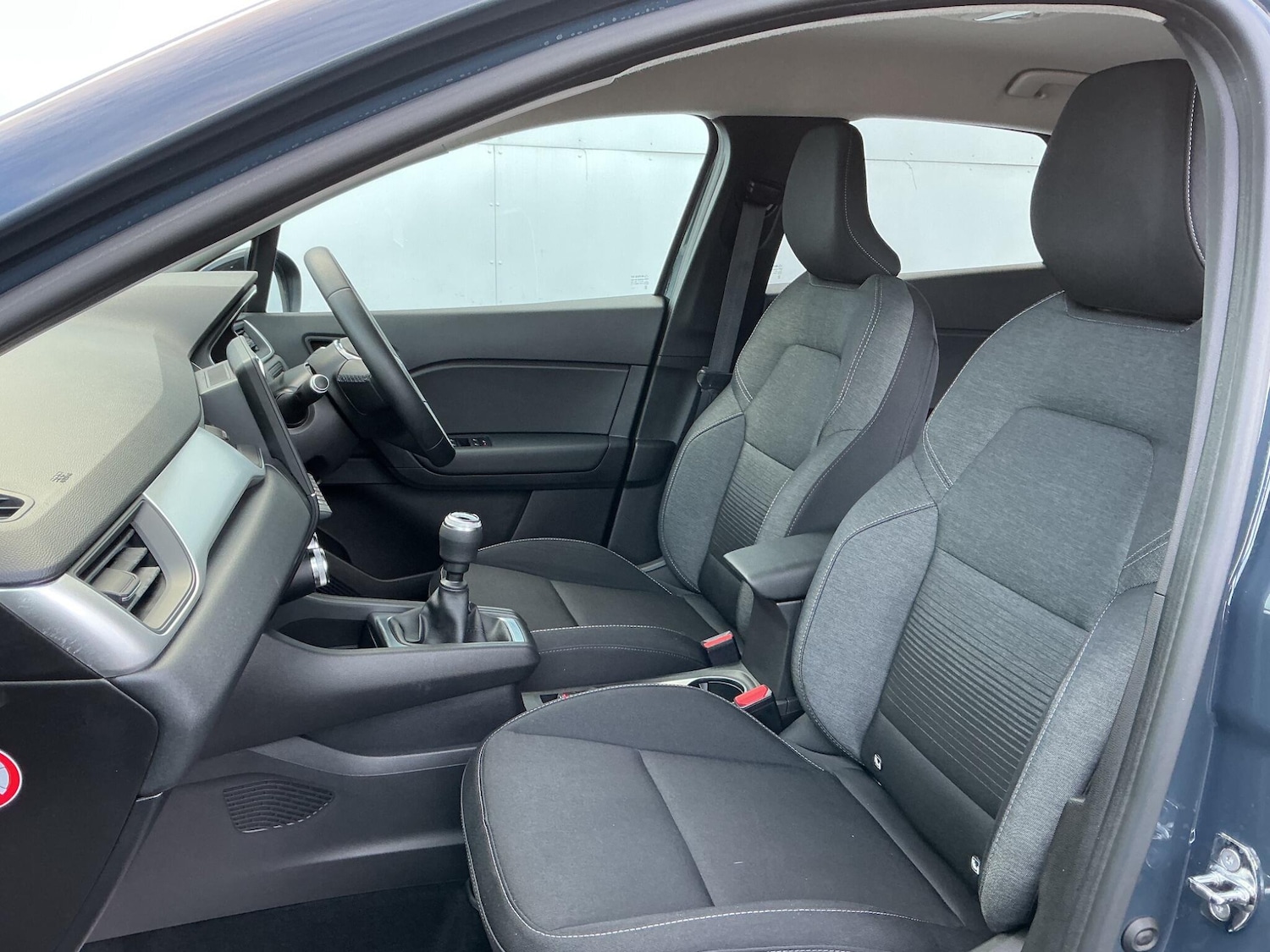 Used Renault Captur 2021 for sale - 76898467: Photo 7