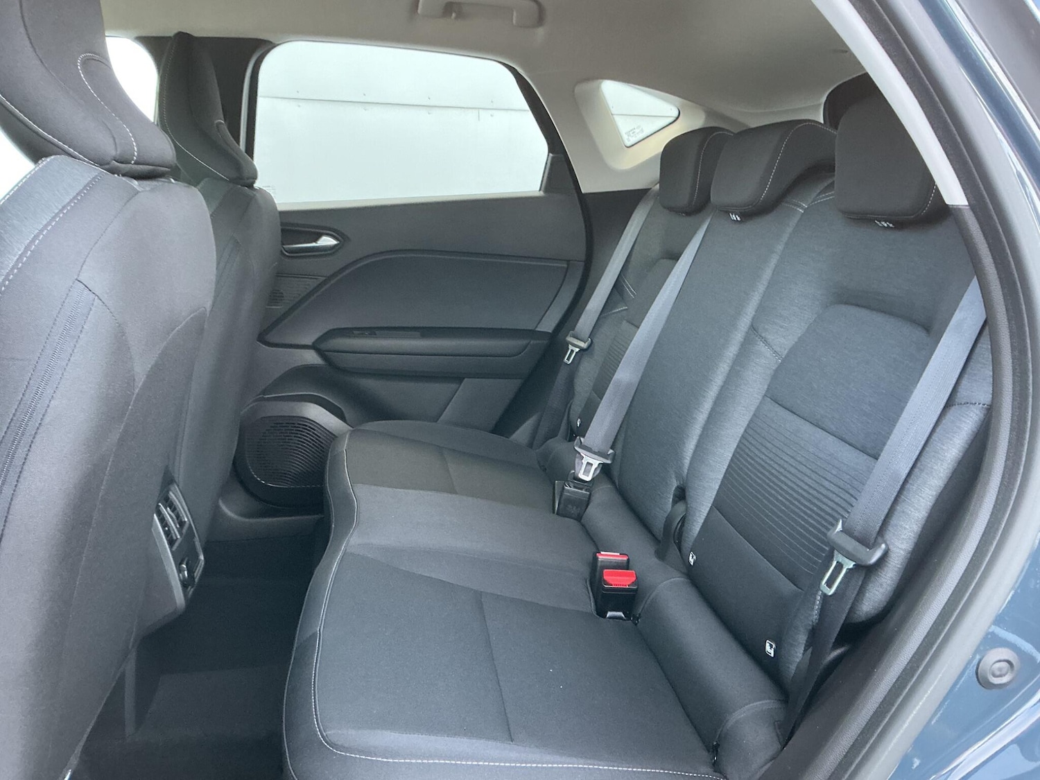 Used Renault Captur 2021 for sale - 76898467: Photo 9