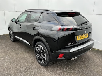 Used Peugeot 2008 2022 for sale - 77358332: Photo