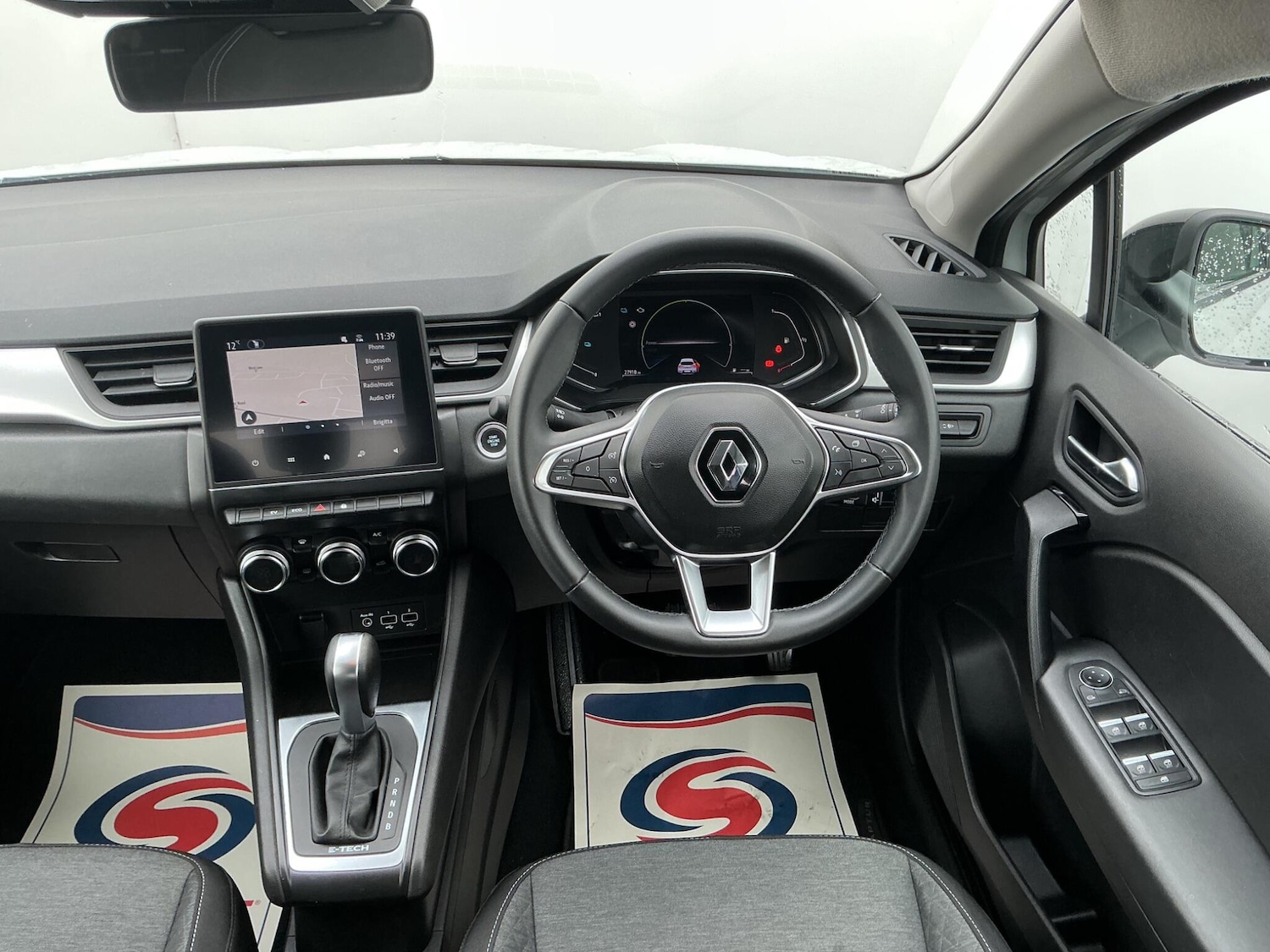 Used Renault Captur 2022 for sale - 77469000: Photo 10