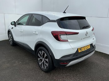 Used Renault Captur 2022 for sale - 77469000: Photo