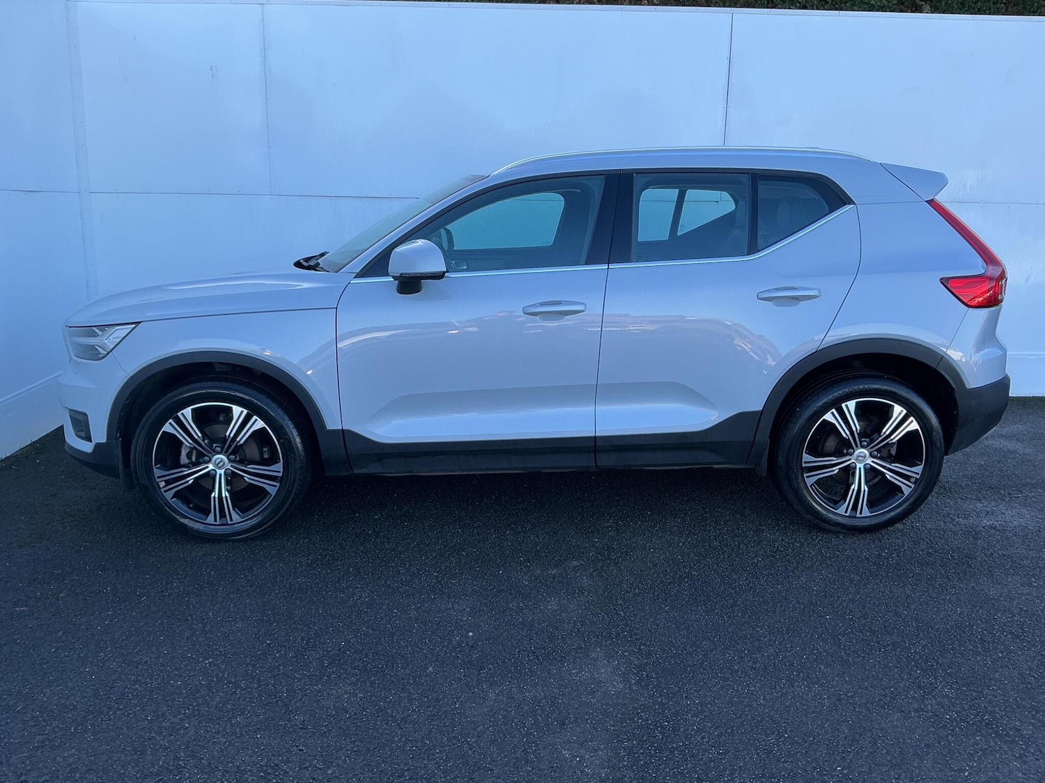 Used Volvo XC40 2020 for sale - 77119677: Photo 3