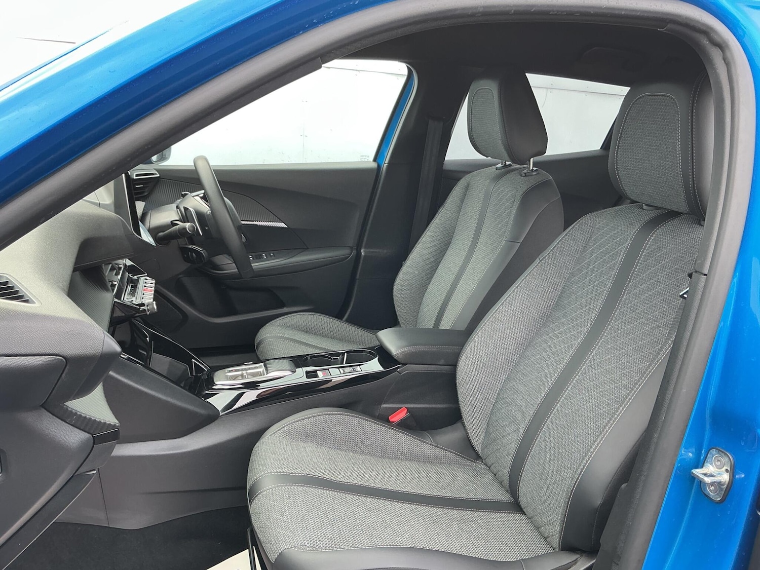 Used Peugeot 2008 2024 for sale - 76072898: Photo 7