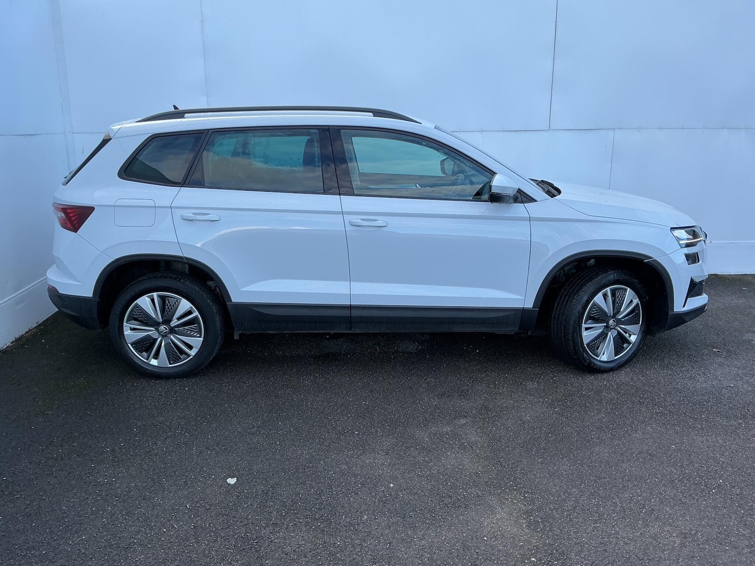 Used Skoda Karoq 2022 for sale - 76997000: Photo 2