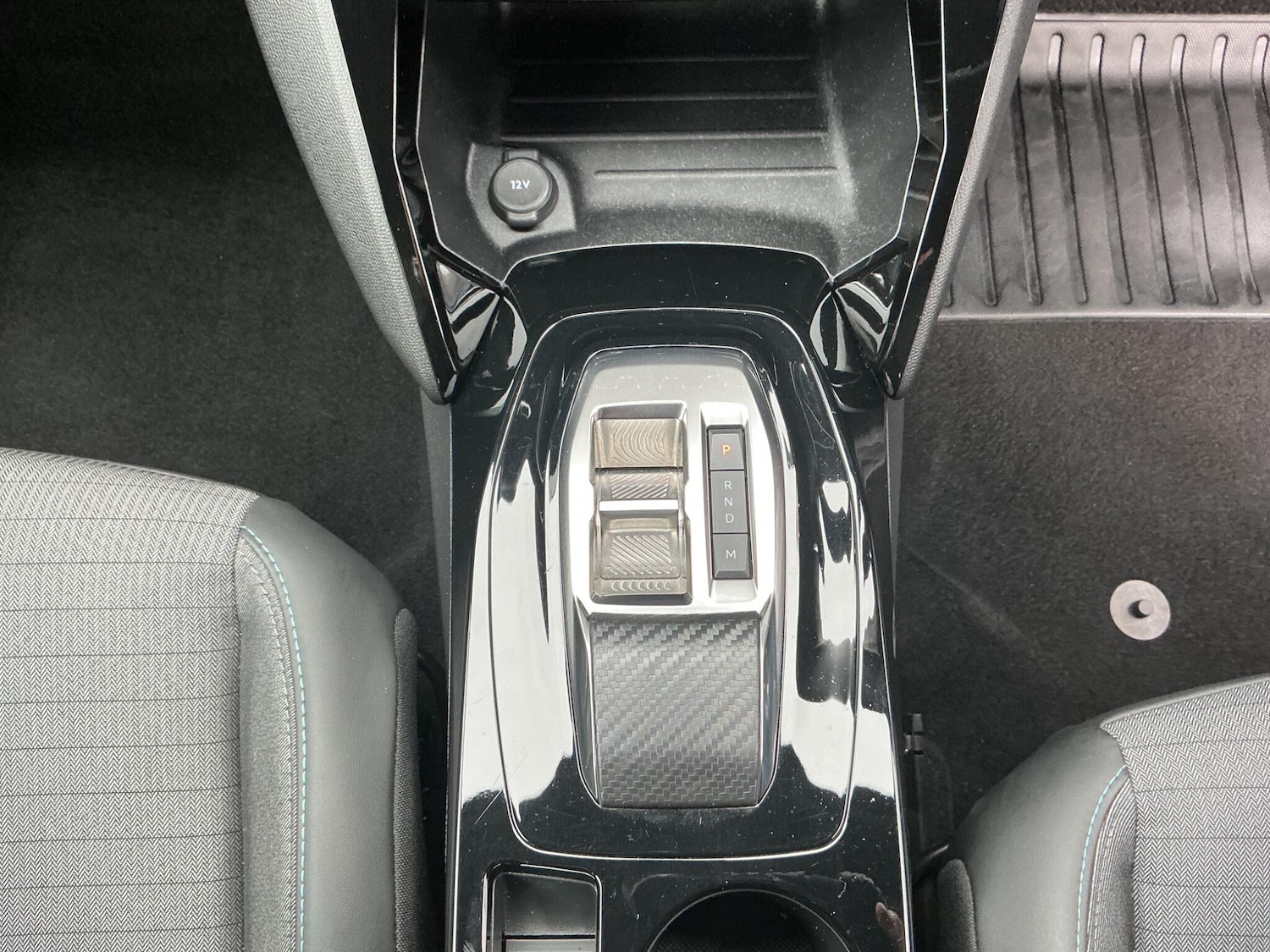 Used Peugeot 2008 2023 for sale - 77892125: Photo 17