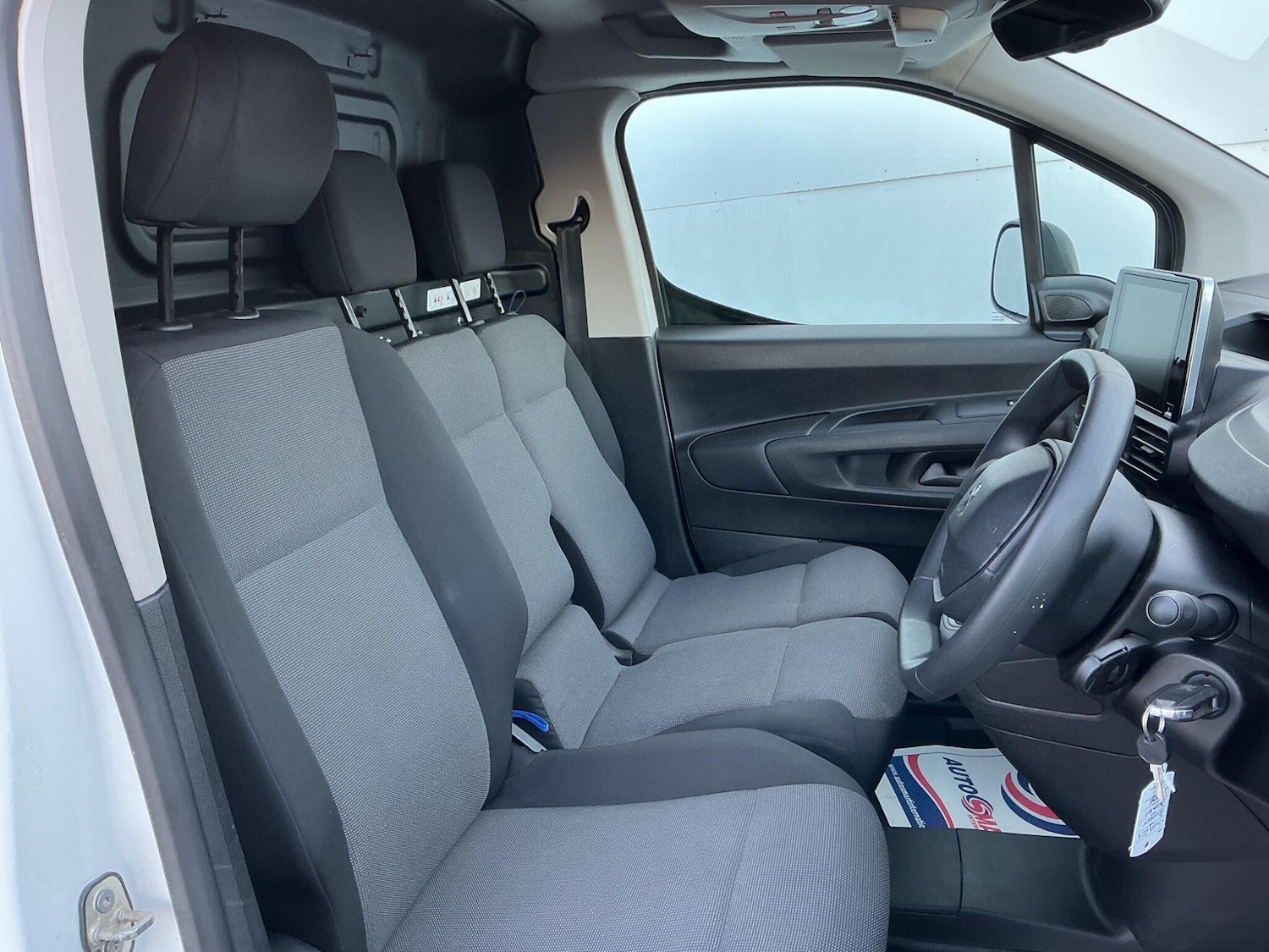 Used Peugeot Partner 2020 for sale - 76996208: Photo 6