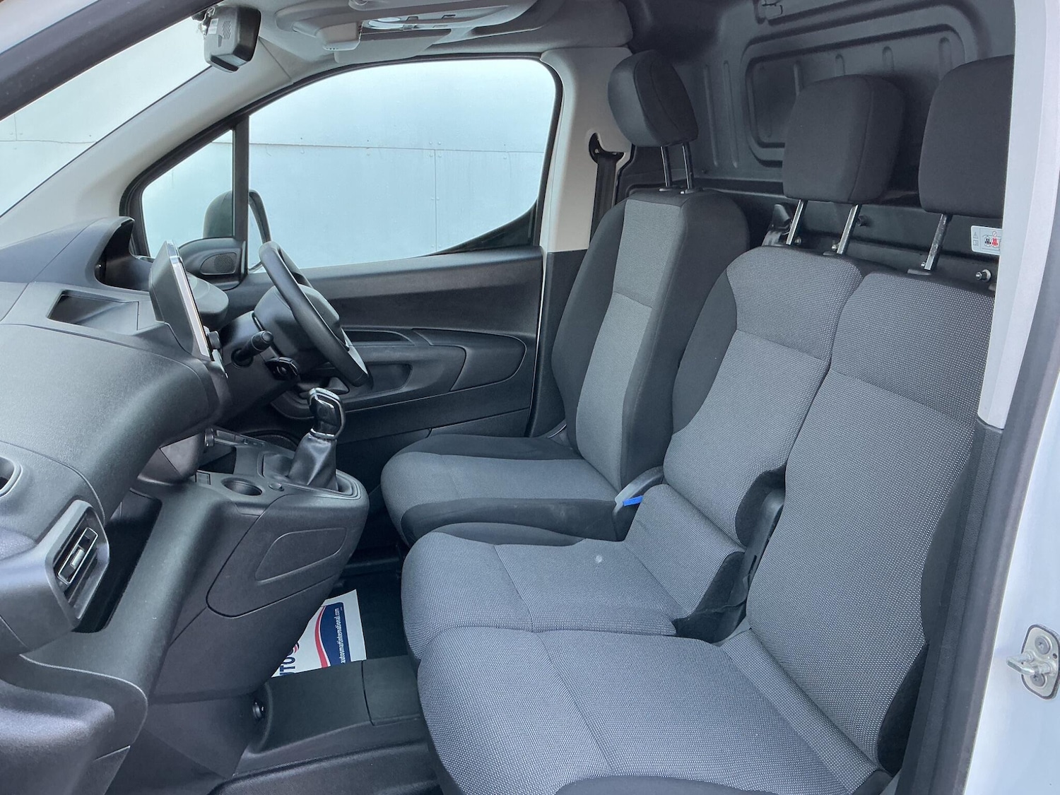 Used Peugeot Partner 2020 for sale - 76996208: Photo 7