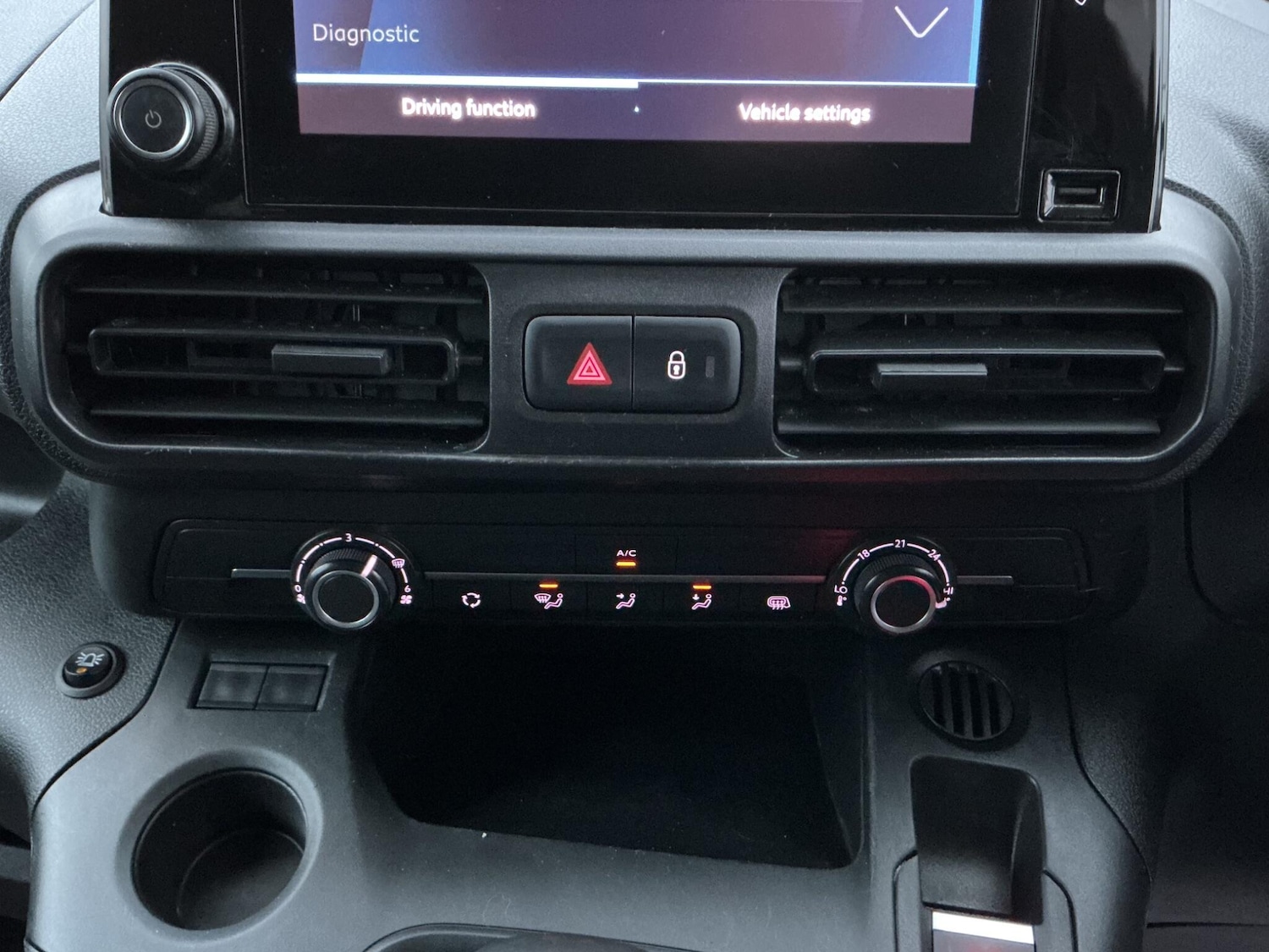 Used Peugeot Partner 2022 for sale - 76632720: Photo 11