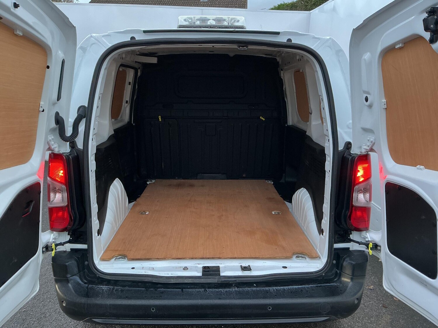 Used Peugeot Partner 2022 for sale - 76632720: Photo 20