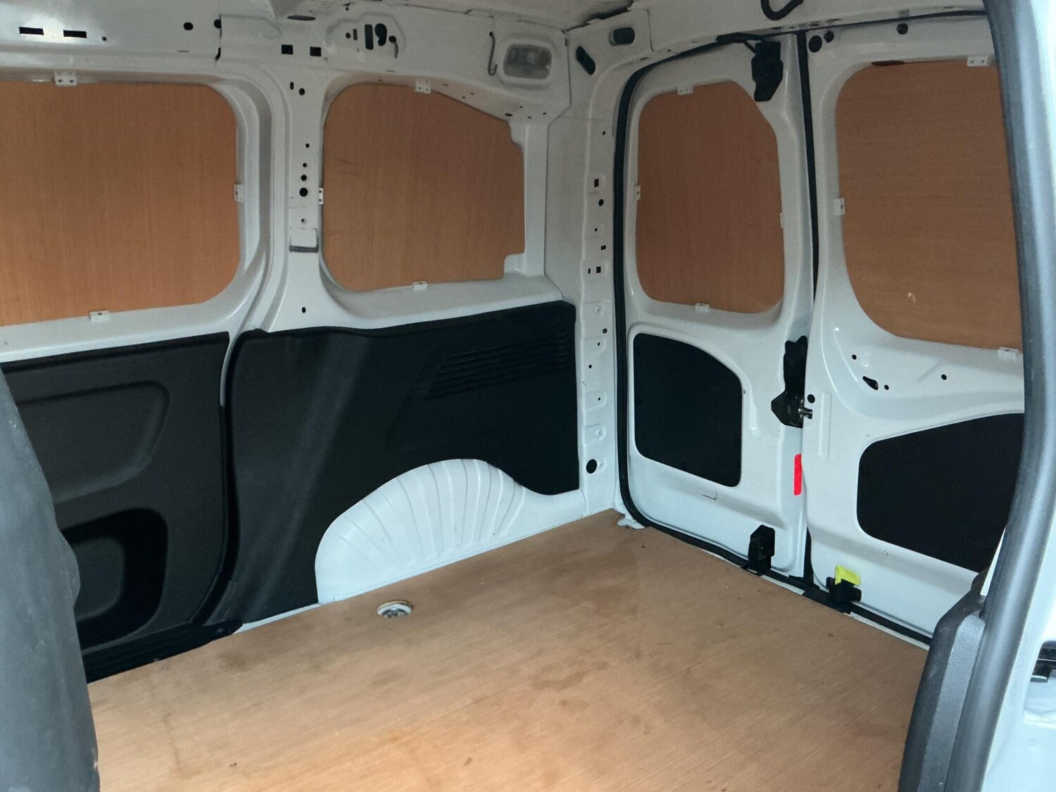 Used Peugeot Partner 2022 for sale - 76632720: Photo 21