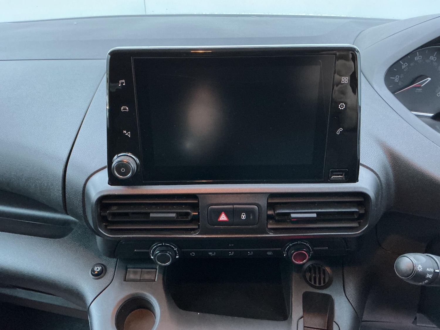 Used Peugeot Partner 2022 for sale - 76632720: Photo 9