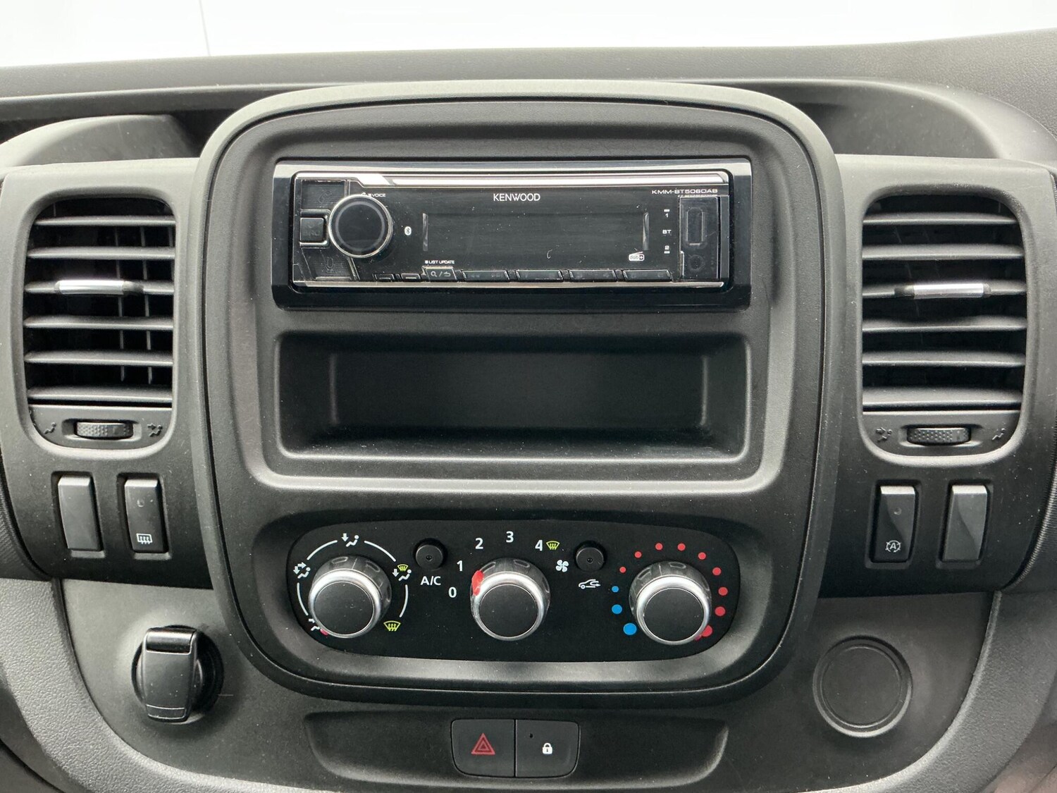 Used Renault Trafic 2021 for sale - 76306195: Photo 11