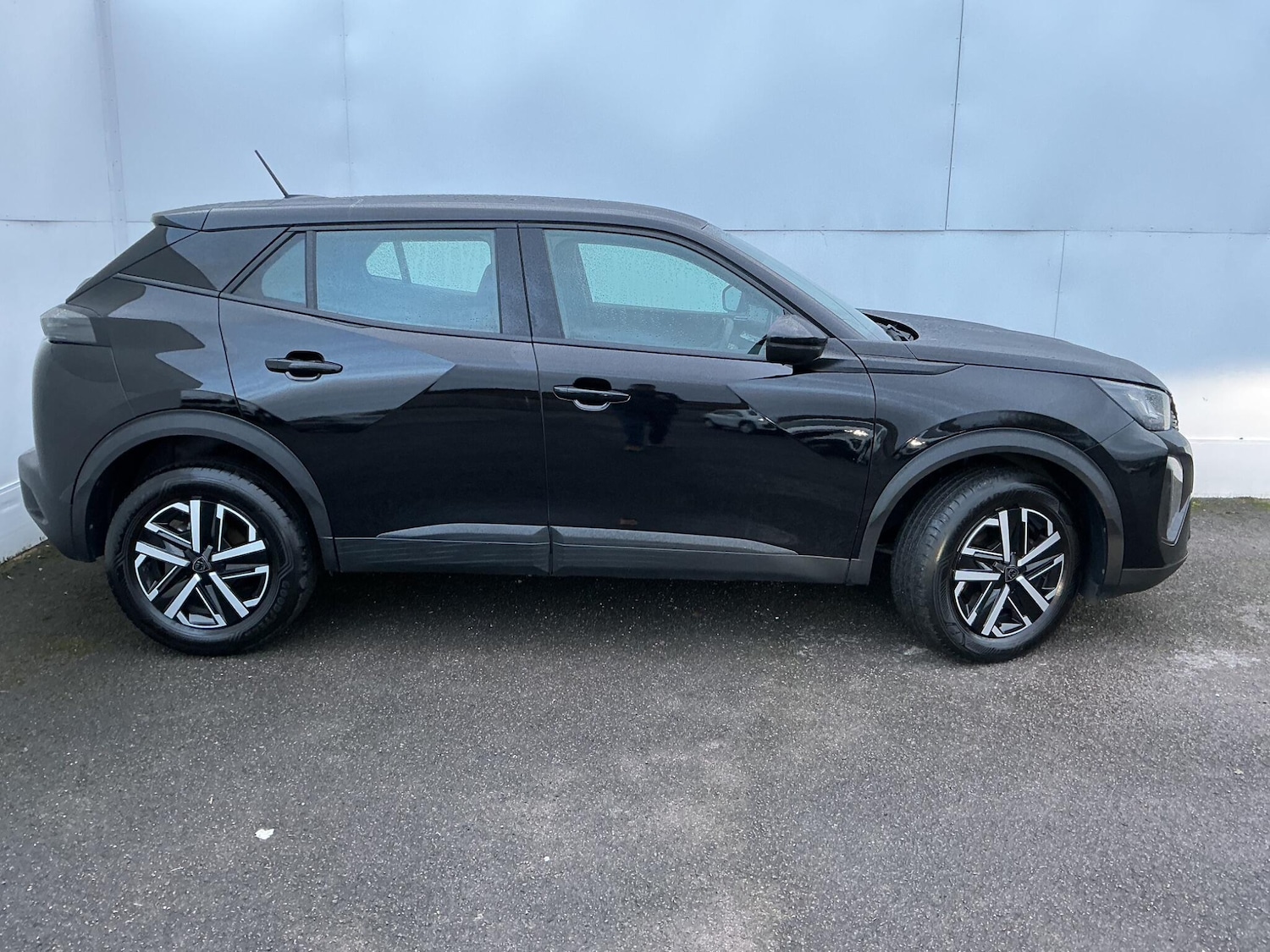 Used Peugeot 2008 2023 for sale - 76752945: Photo 2