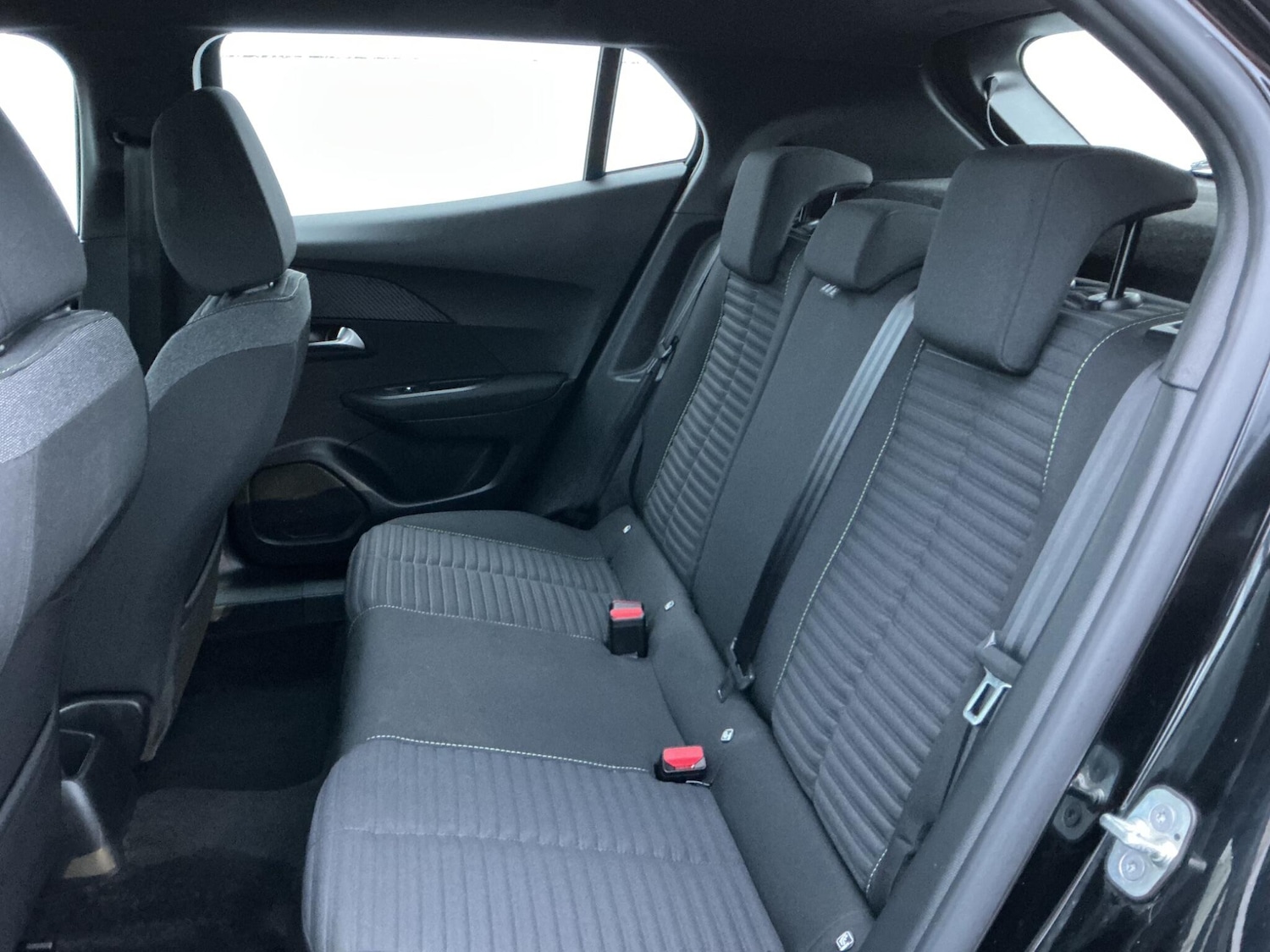 Used Peugeot 2008 2023 for sale - 76752945: Photo 9