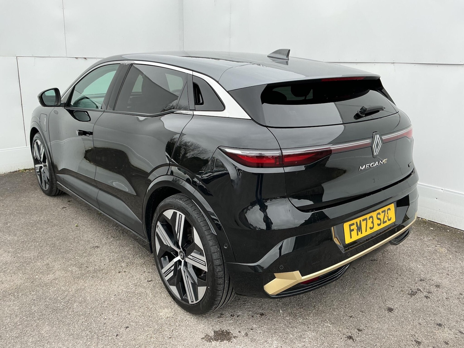 Used Renault Megane E Tech 2024 for sale - 77633075: Photo 4