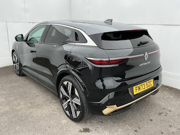 Used Renault Megane E Tech 2024 for sale - 77633075: Photo