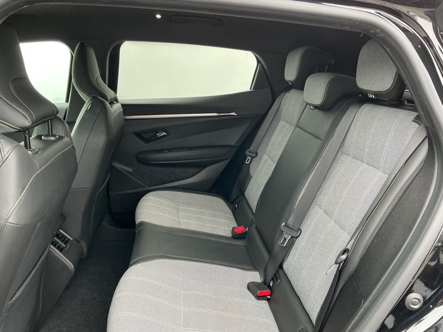 Used Renault Megane E Tech 2024 for sale - 77633075: Photo 8