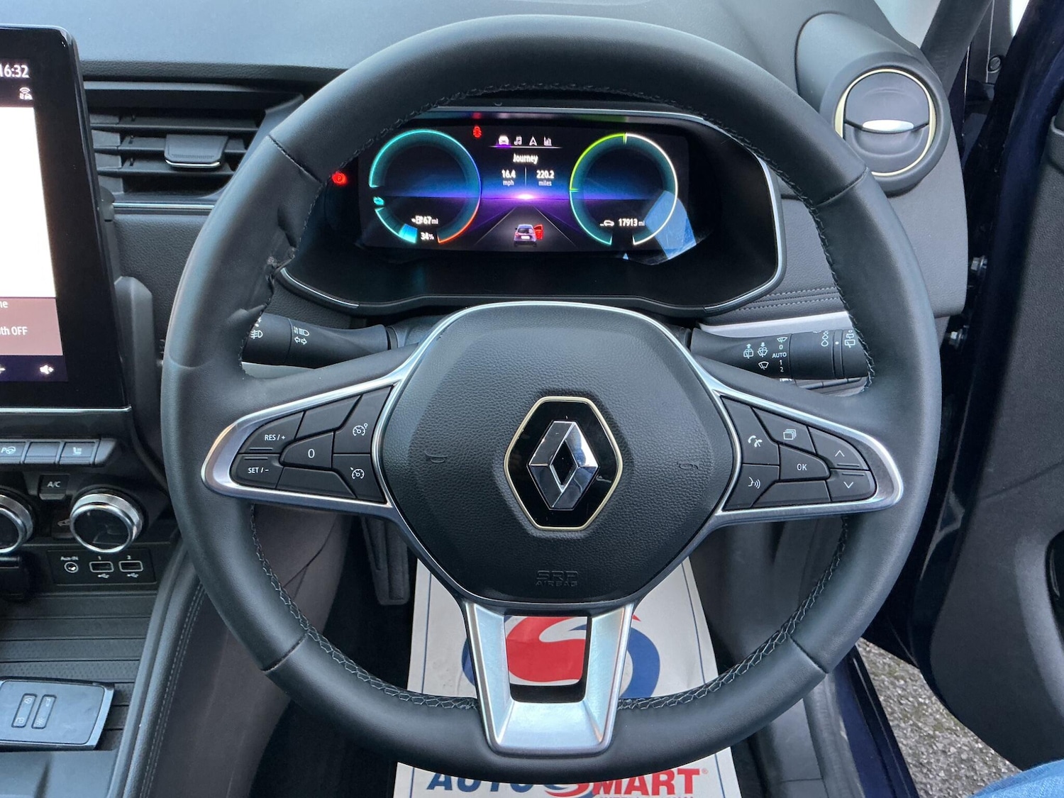 Used Renault Zoe 2022 for sale - 77633975: Photo 16