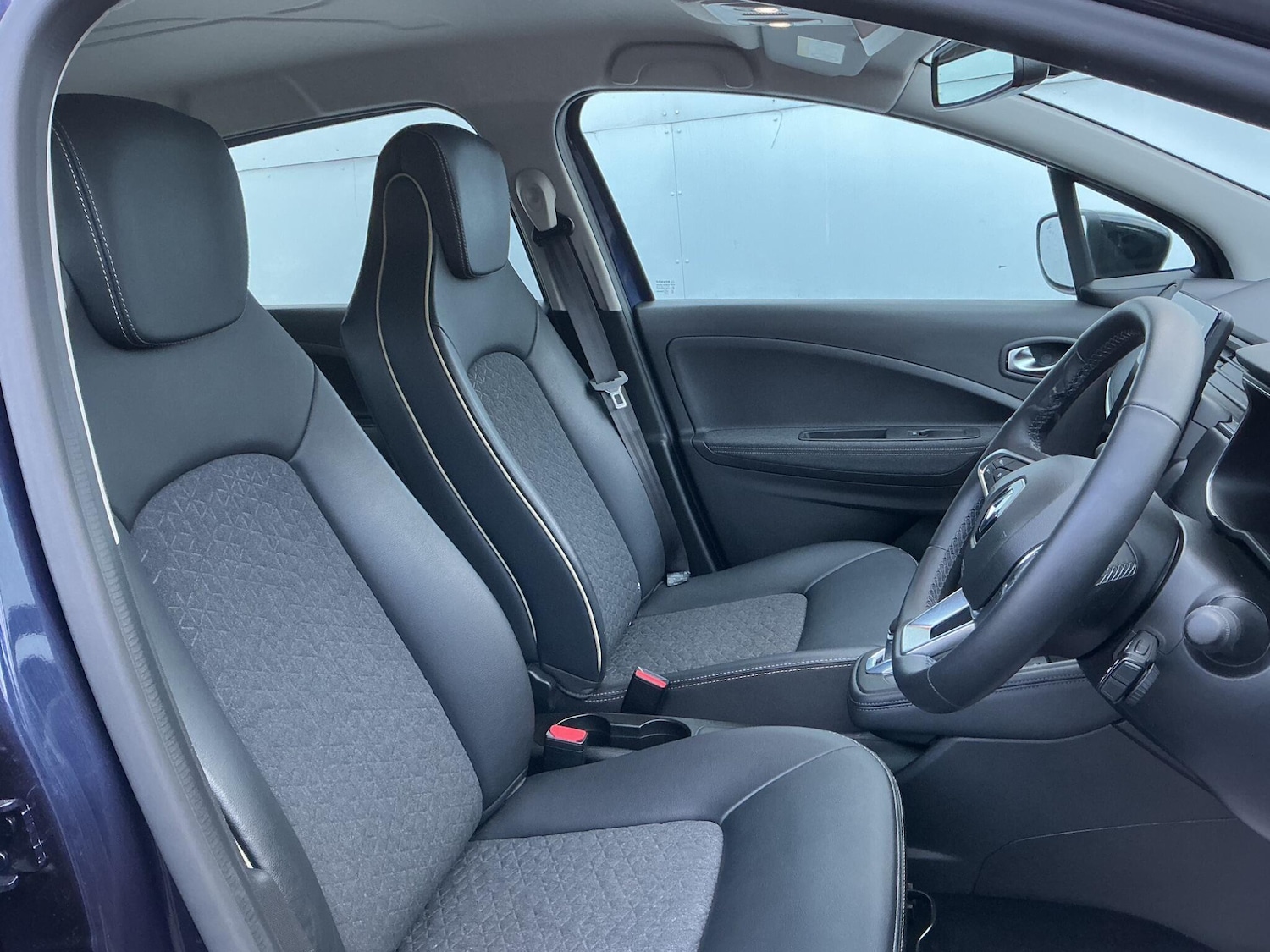 Used Renault Zoe 2022 for sale - 77633975: Photo 6