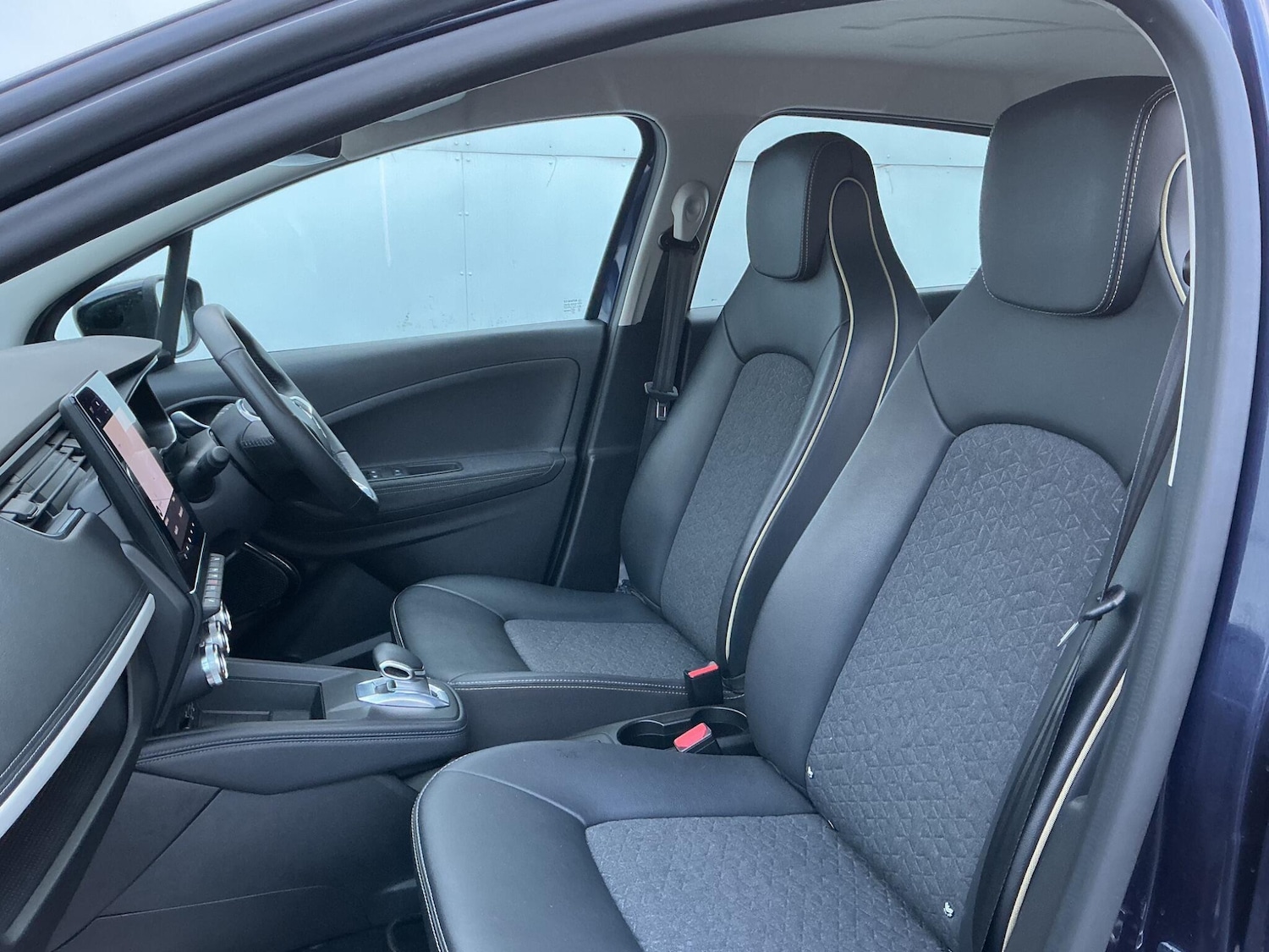 Used Renault Zoe 2022 for sale - 77633975: Photo 7