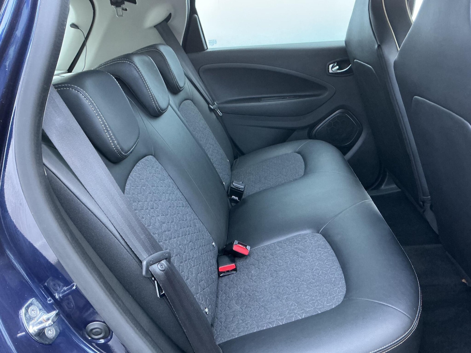 Used Renault Zoe 2022 for sale - 77633975: Photo 8