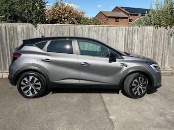 Used Renault Captur 2023 for sale - 79609491: Photo