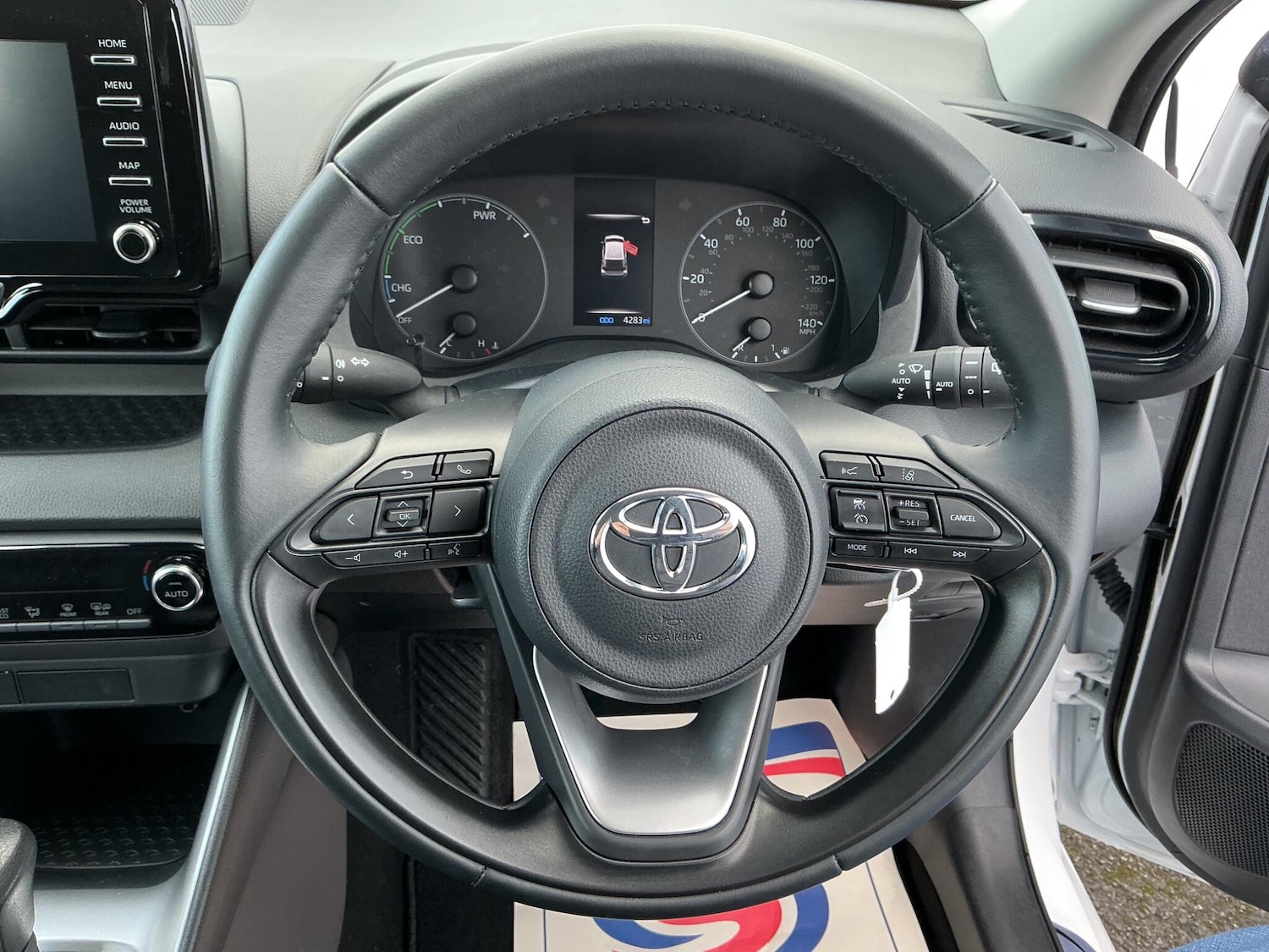 Used Toyota Yaris 2022 for sale - 76657247: Photo 17