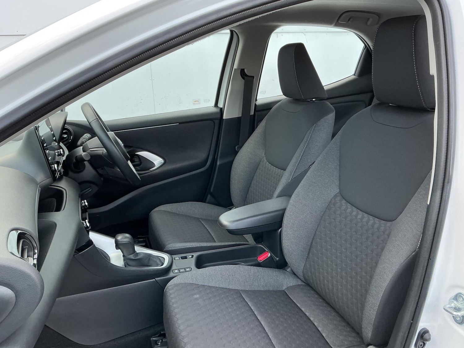 Used Toyota Yaris 2022 for sale - 76657247: Photo 7