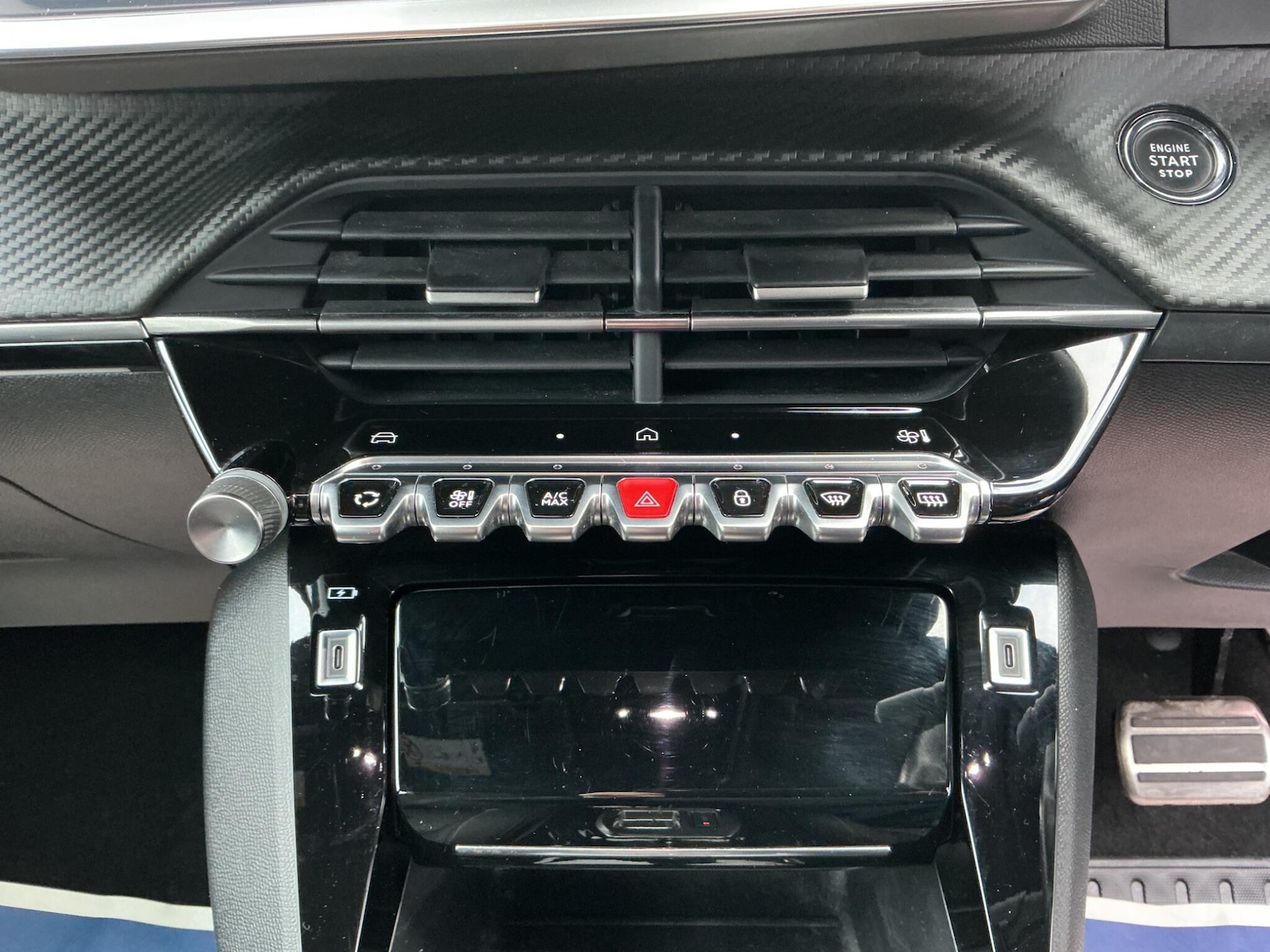 Used Peugeot 2008 2023 for sale - 77120589: Photo 13