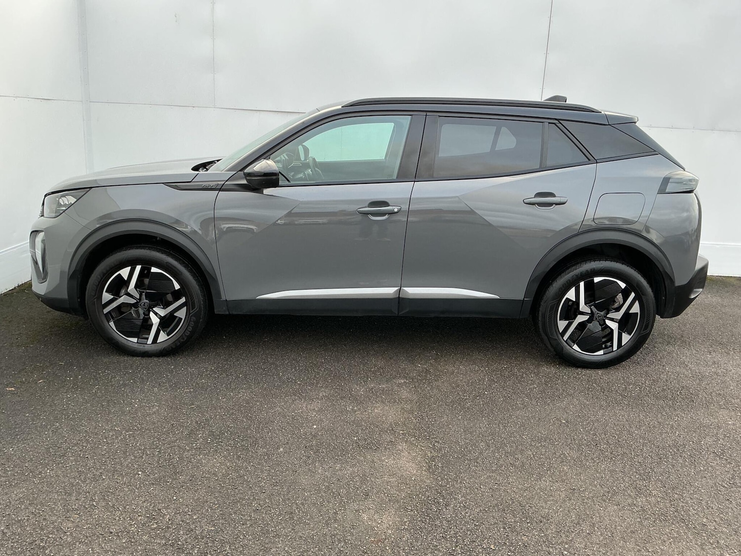 Used Peugeot 2008 2023 for sale - 77120589: Photo 3