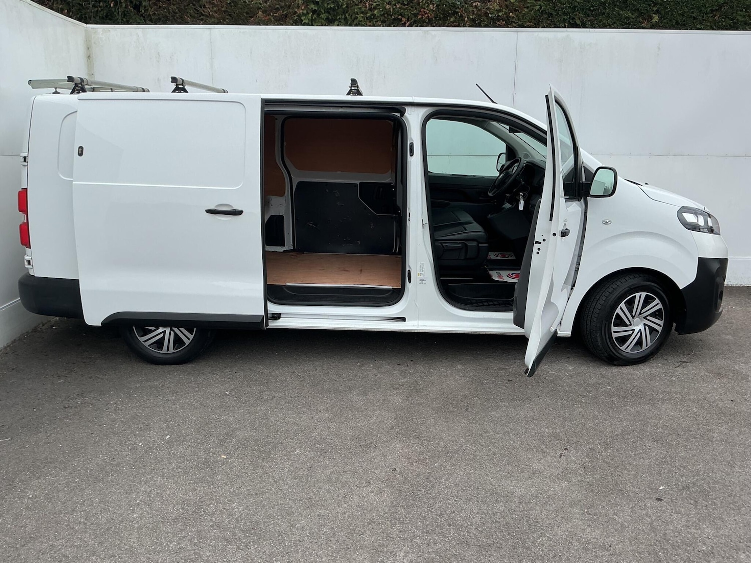 Used Vauxhall Vivaro 2021 for sale - 76269747: Photo 17