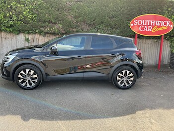 Used Renault Captur 2024 for sale - 78752828: Photo